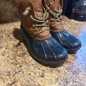 & Other Stories Kids Boots in Brown and Navy